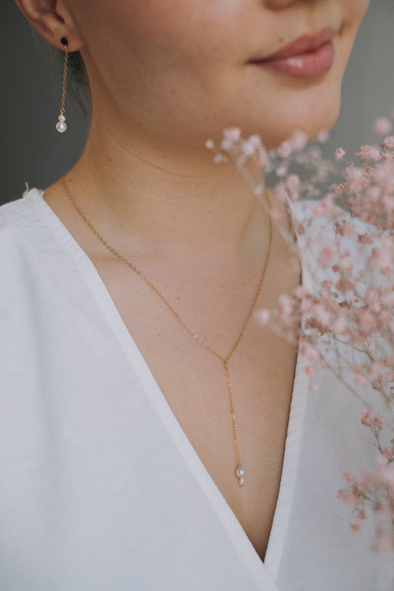 Feine Y Kette mit Perlen Gold