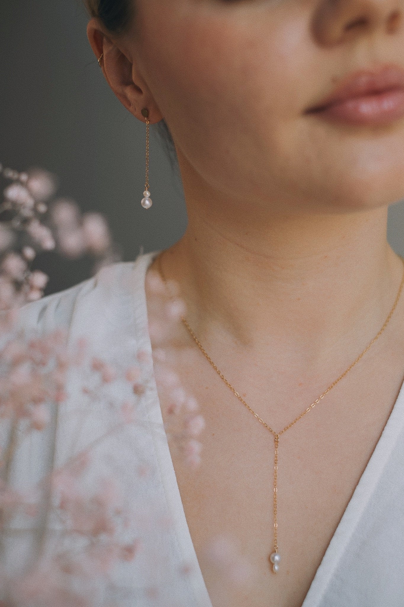 Feine Y Kette mit Perlen Gold