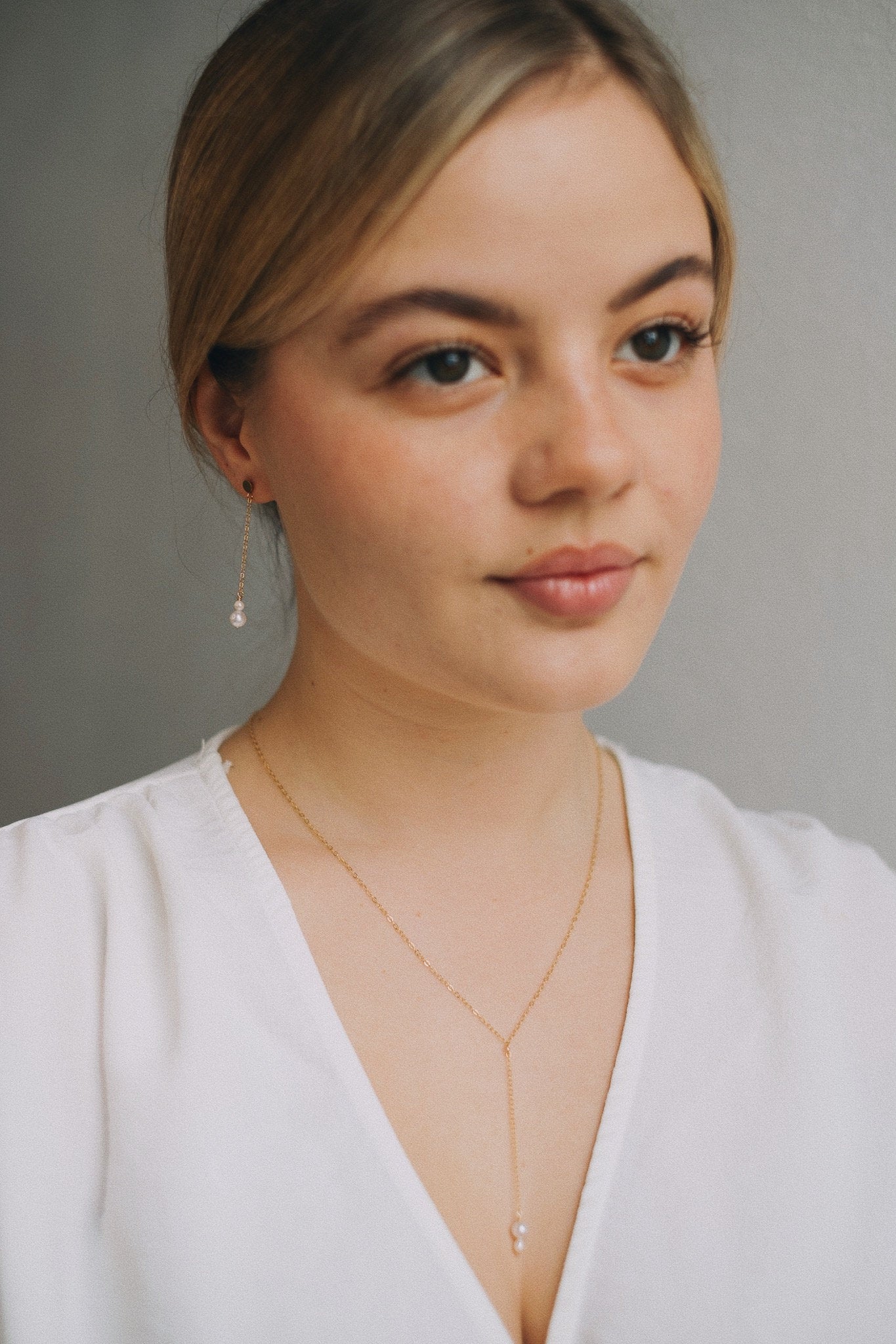 Feine Y Kette mit Perlen Gold