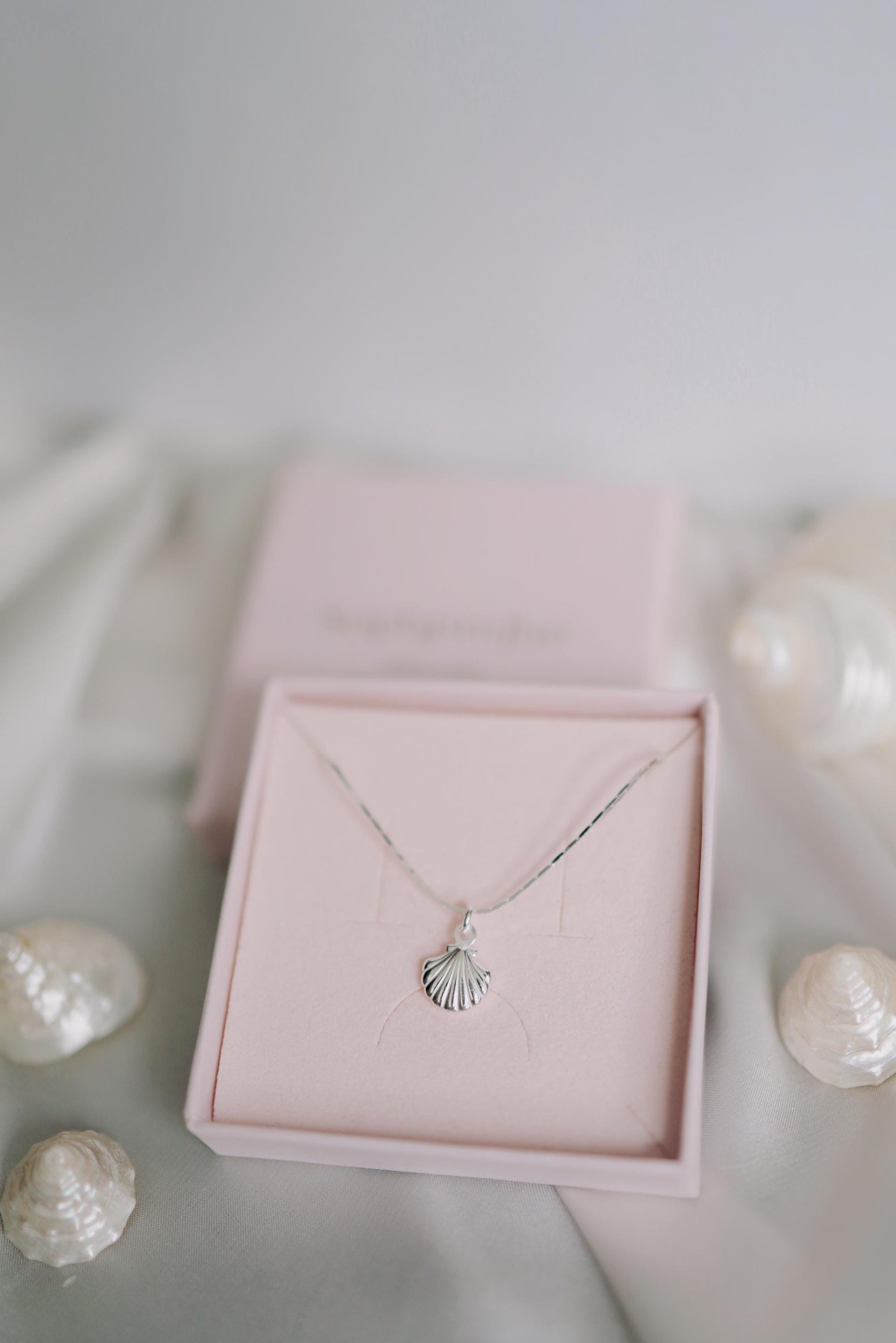 Feine Kette Silber mit Muschel Anhänger • 925 Sterling Silber • MARÉE