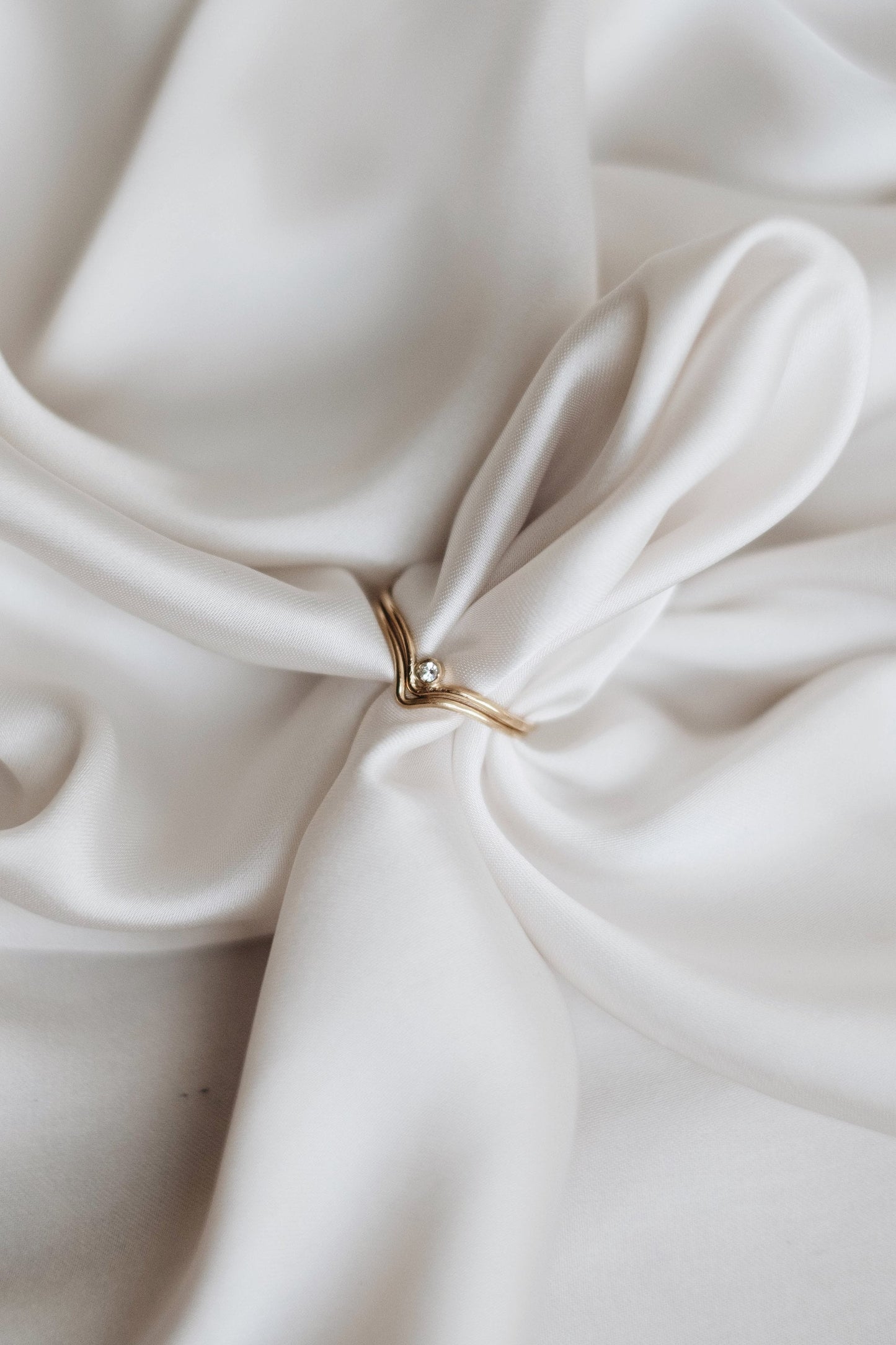 Zarter Chevron Ring Gold • 14k Gold Filled