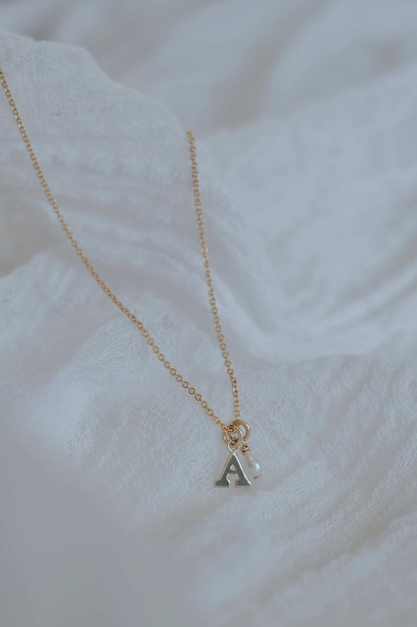 PEARL INITIALS Halskette