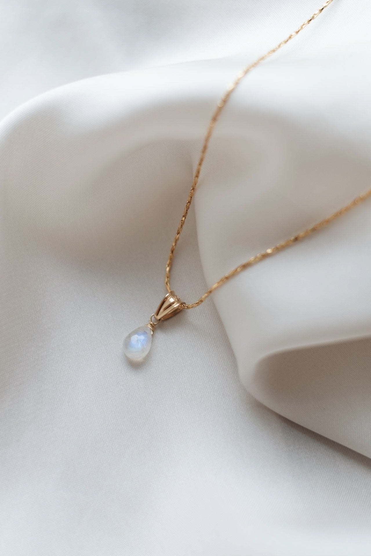 MOONSTONE Necklace