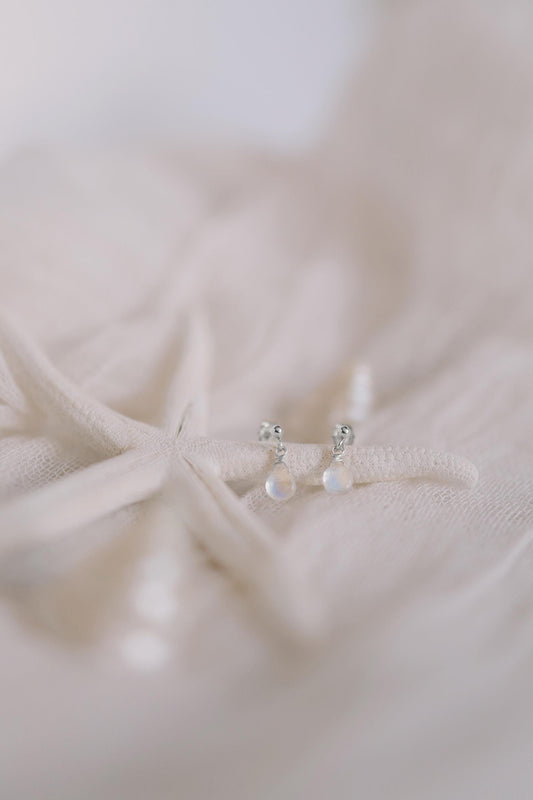 Zierliche Mondstein Ohrringe Silber • 925 Silber • MINI MOONSTONE