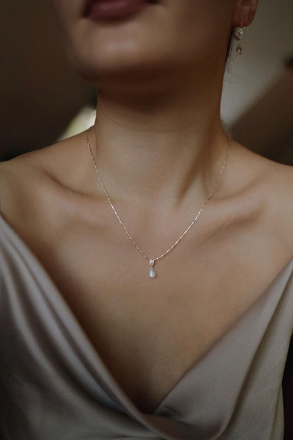 Kette mit Mondstein Anhänger 925 Silber • MOONSTONE