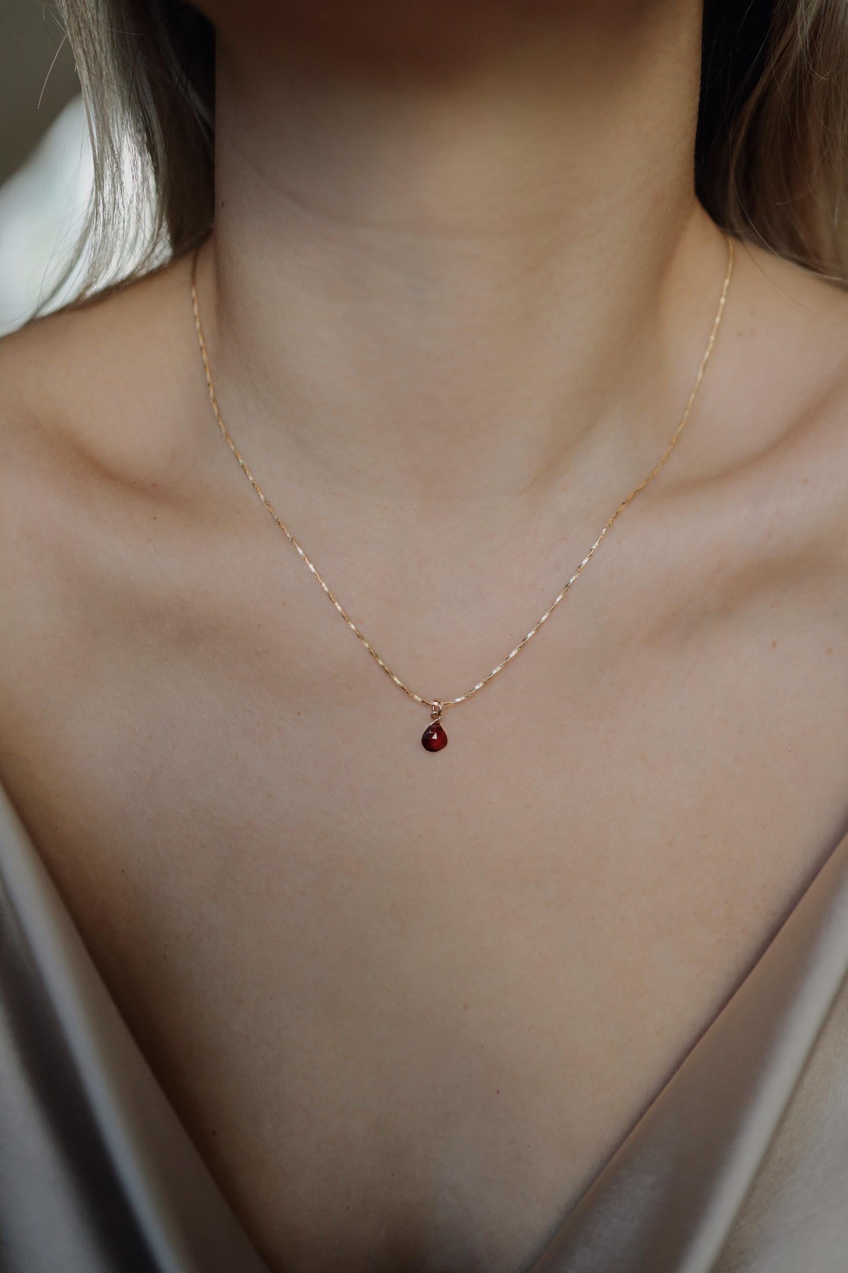 Natürliche Granat Halskette 18k Gold Vermeil • GARNET