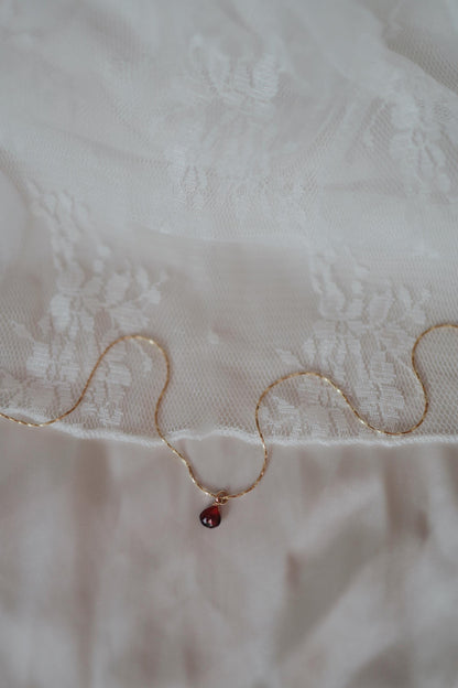 Natürliche Granat Halskette 18k Gold Vermeil • GARNET