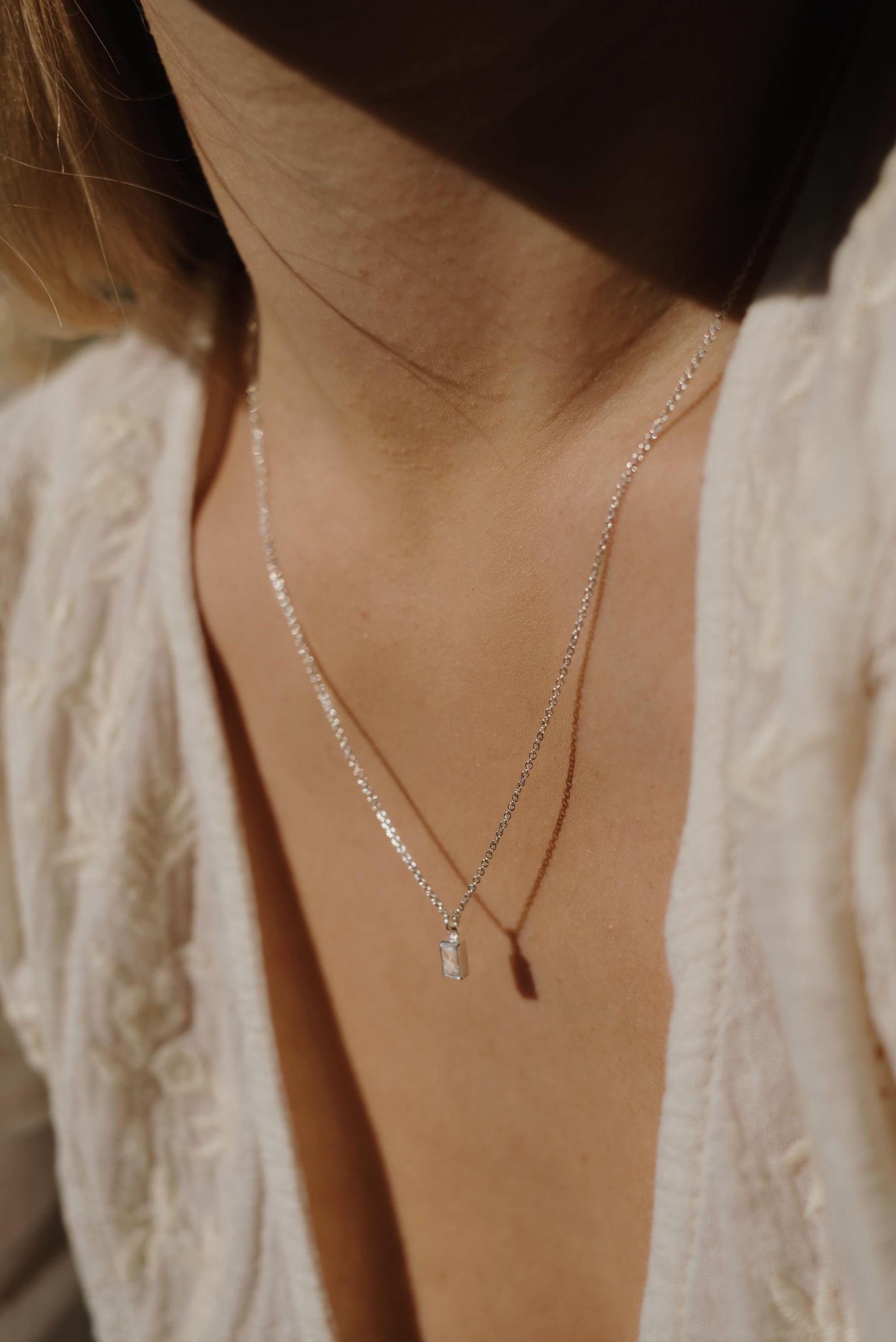 Feine Kette Silber mit Zirkonia Baguette Anhänger • 925 Silber • AUDREY
