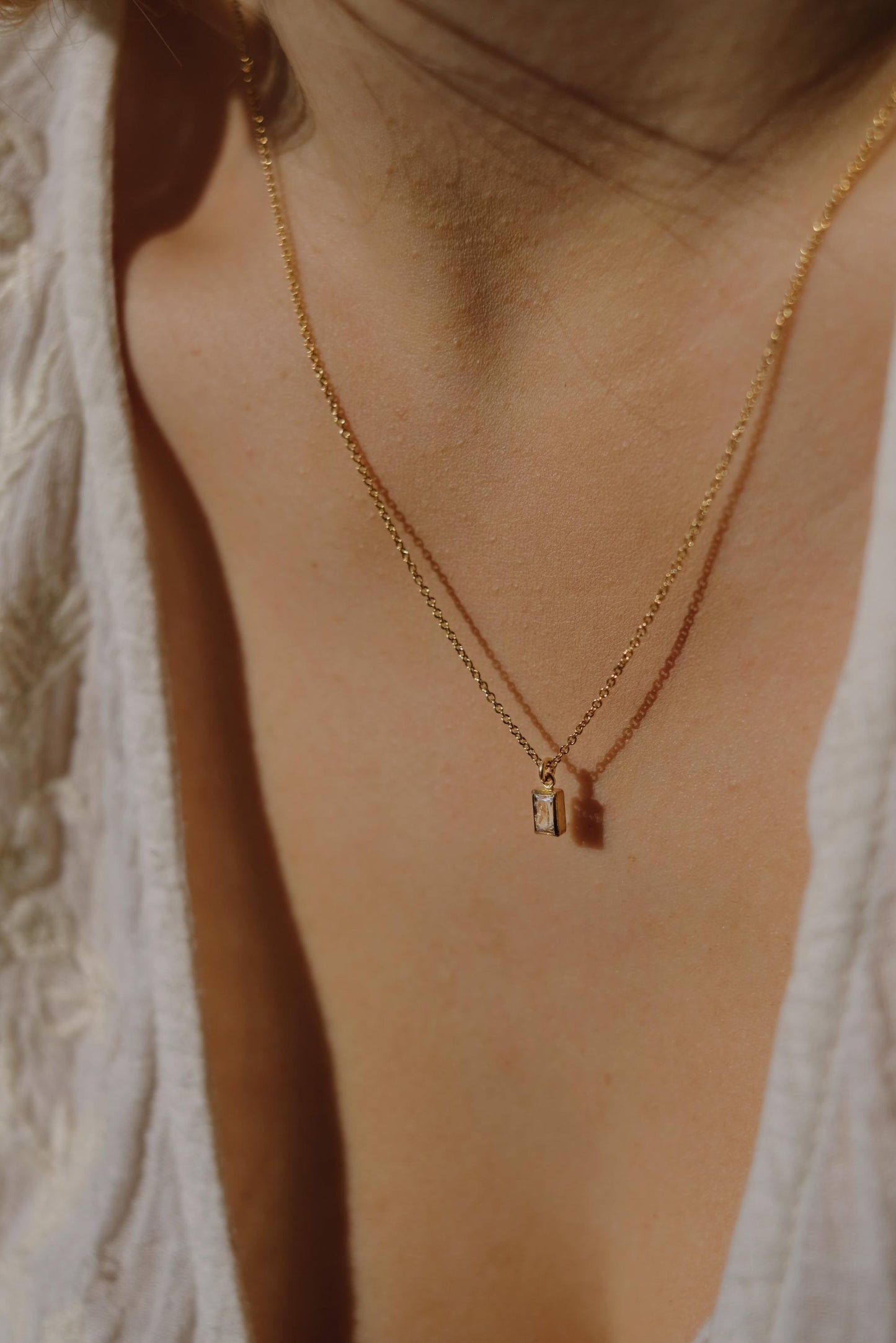 Feine Kette Gold mit Zirkonia Baguette Anhänger • 14k Gold Filled • AUDREY