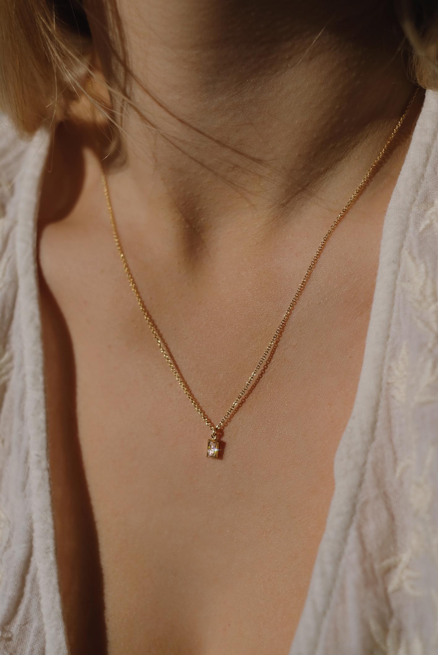 Feine Kette Gold mit Zirkonia Baguette Anhänger • 14k Gold Filled • AUDREY
