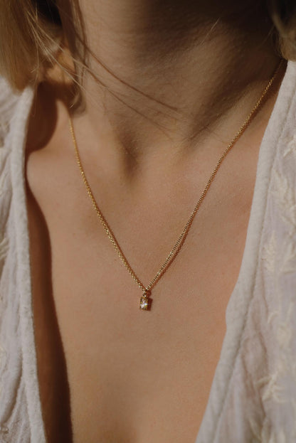 Feine Kette Gold mit Zirkonia Baguette Anhänger • 14k Gold Filled • AUDREY