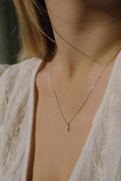 Feine Kette Silber mit Zirkonia Baguette Anhänger • 925 Silber • AUDREY