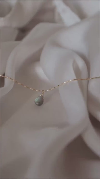 Natürlicher Labradorit Halskette 18k Gold Vermeil • LABRADORITE