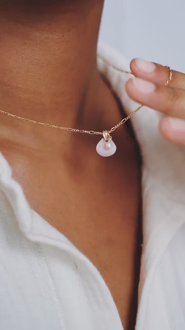 Kette Gold mit Muschel Anhänger und Perle • 14k Gold Filled • MALIA