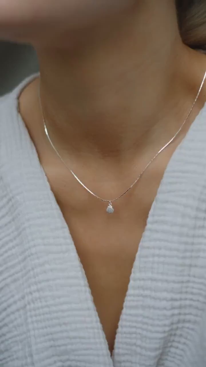 Feine Kette Silber mit Muschel Anhänger • 925 Silber • SHELL