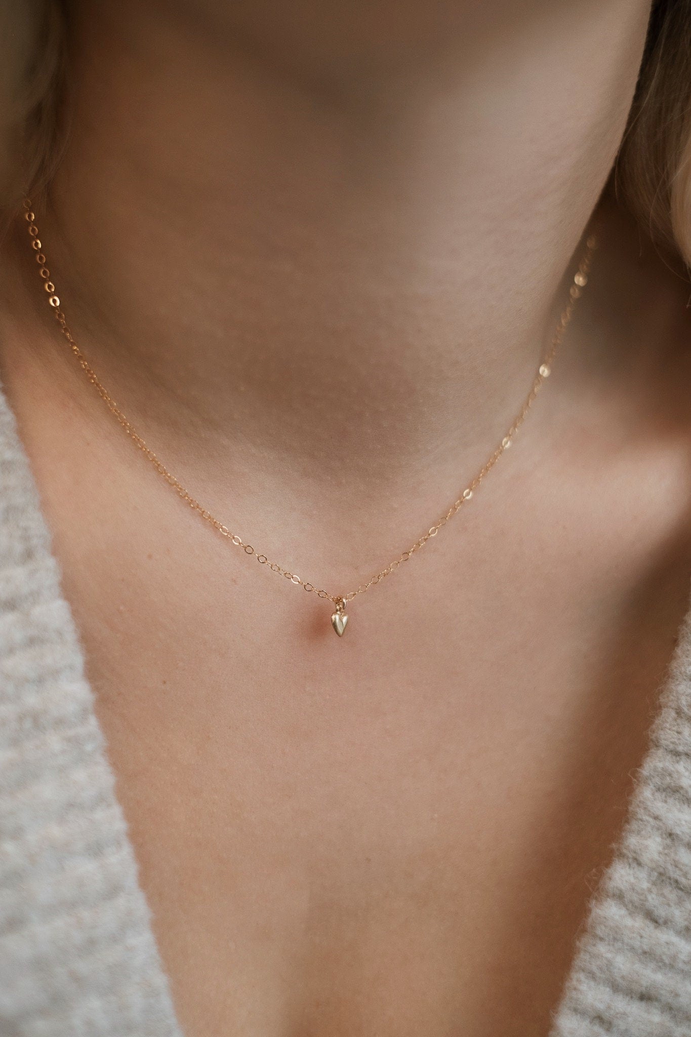 Zarte Kette Gold mit Herz Anhänger • 14k Gold Filled • AMOUR